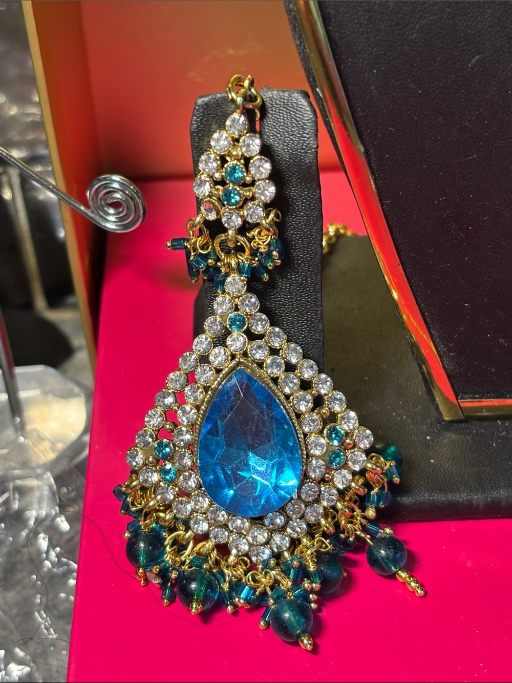 Teal Blue Crystal Bridal Necklace Set with Earrings and Tikka - Picture 2 of 8